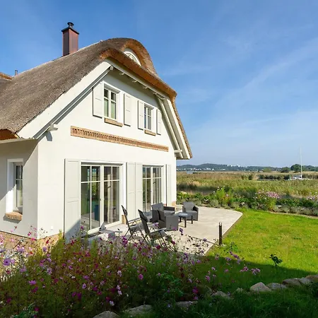 Landhaus Max In Moritzdorf - Luxus Unter Reet Mit Seeblick, Kamin, Sauna *