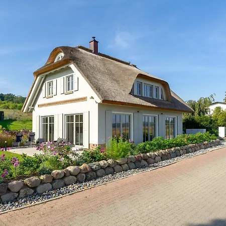 Max In Moritzdorf - Luxus Unter Reet Mit Seeblick, Kamin, Sauna