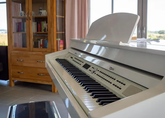 컨트리하우스 Max In Moritzdorf - Luxus Unter Reet Mit Seeblick, Kamin, Sauna